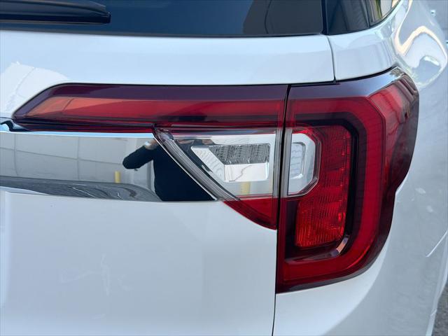 2023 GMC Acadia AWD Denali