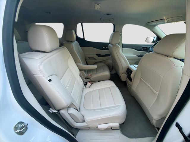 2023 GMC Acadia AWD Denali