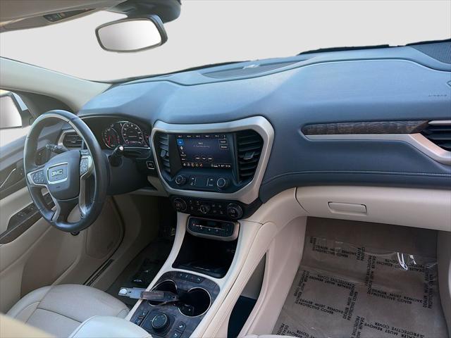 2023 GMC Acadia AWD Denali