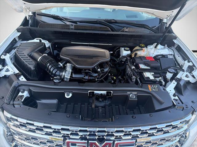 2023 GMC Acadia AWD Denali