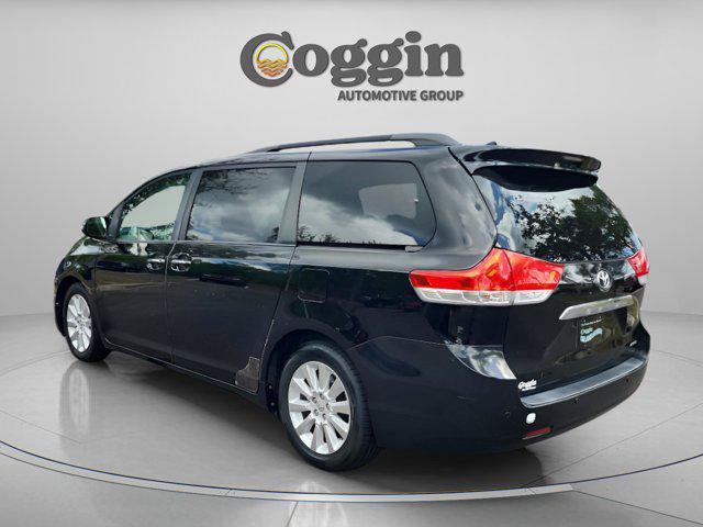 2014 Toyota Sienna Limited V6 7 Passenger
