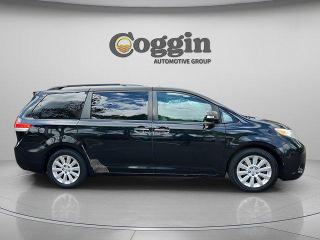 2014 Toyota Sienna Limited V6 7 Passenger