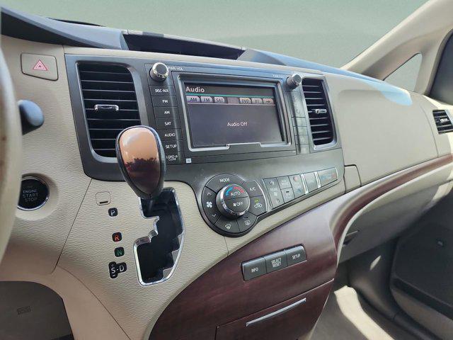 2014 Toyota Sienna Limited V6 7 Passenger