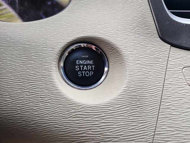 2014 Toyota Sienna Limited V6 7 Passenger