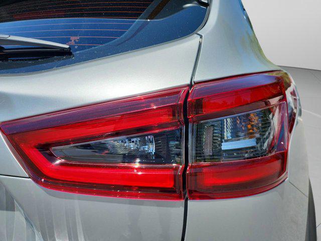 2022 Nissan Rogue Sport SV FWD Xtronic CVT