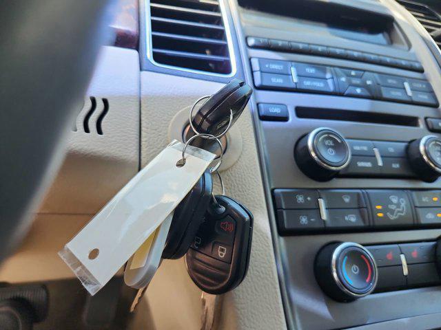 2012 Ford Taurus SEL