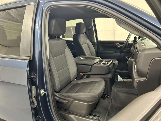 2023 Chevrolet Silverado 1500 4WD Crew Cab Short Bed LT with 2FL