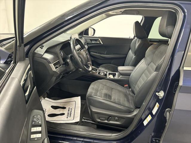 2022 Mitsubishi Outlander SE