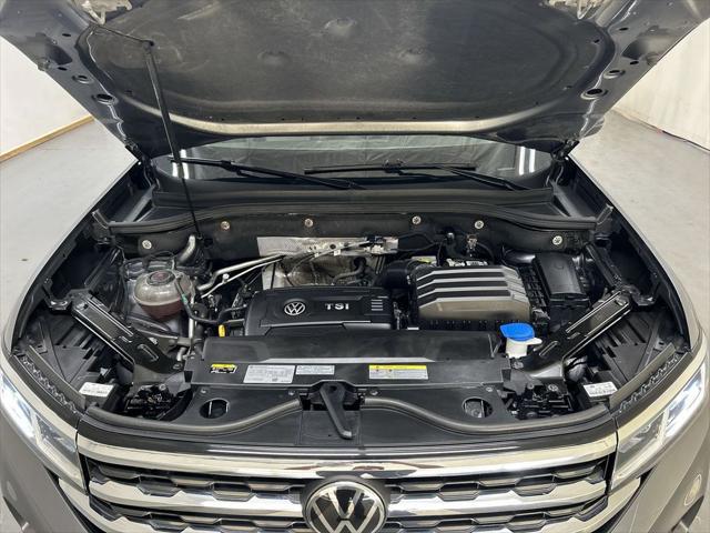 2023 Volkswagen Atlas Cross Sport 2.0T SE w/Technology