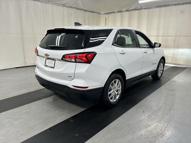 2022 Chevrolet Equinox AWD LS