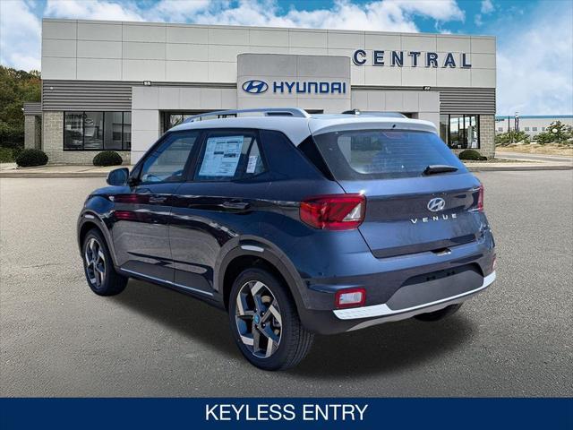 2026 Hyundai Venue SEL w/Two-Tone Roof