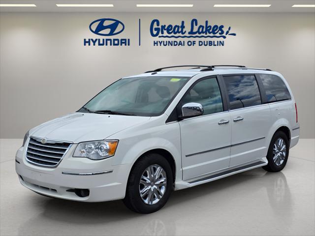 2009 Chrysler Town & Country Limited for sale in COLUMBUS, OH