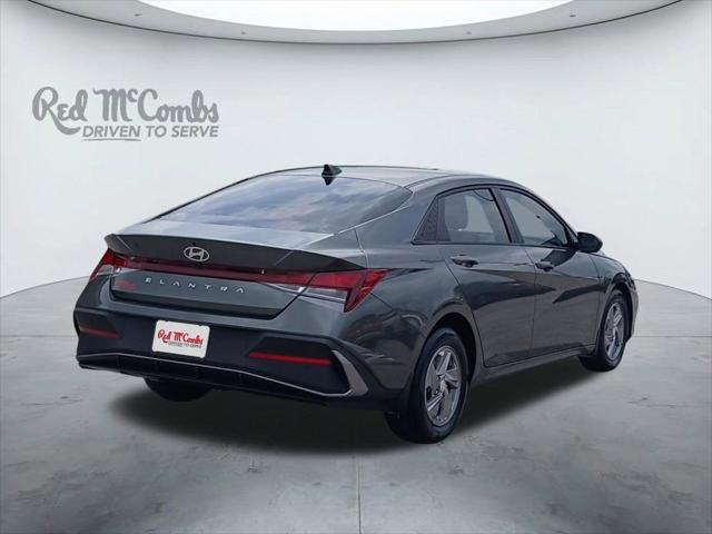 2024 Hyundai Elantra SE