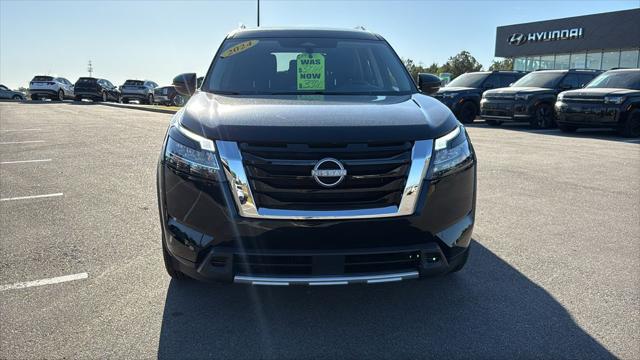 2024 Nissan Pathfinder SV FWD