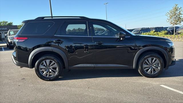 2024 Nissan Pathfinder SV FWD