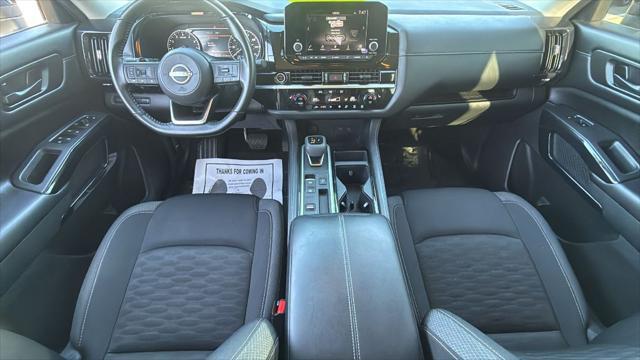 2024 Nissan Pathfinder SV FWD