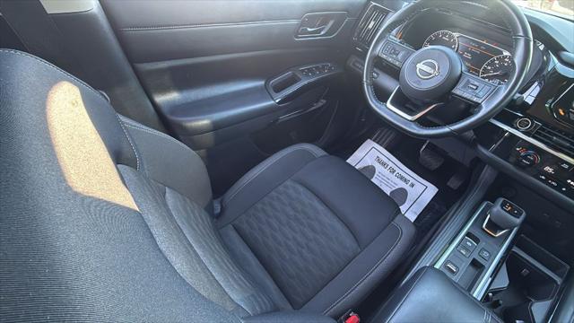 2024 Nissan Pathfinder SV FWD