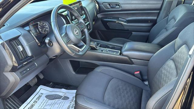 2024 Nissan Pathfinder SV FWD