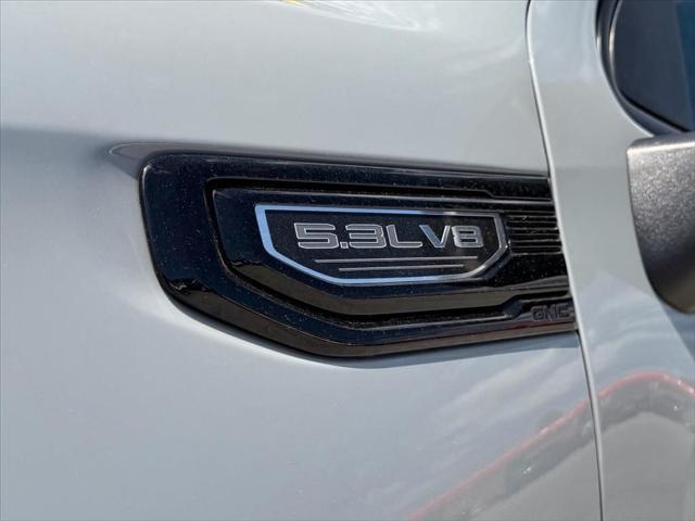 2024 GMC Sierra 1500 4WD Crew Cab Short Box Elevation with 3SB