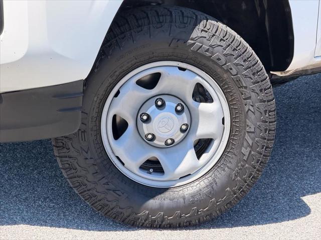 2023 Toyota Tacoma SR V6