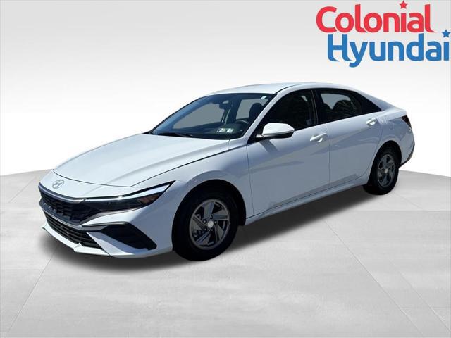 2025 Hyundai Elantra SE
