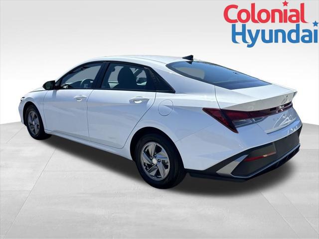 2025 Hyundai Elantra SE