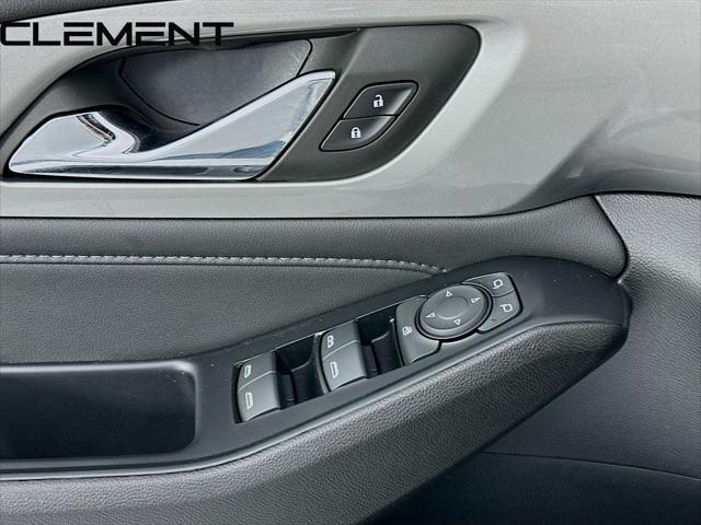 2023 Chevrolet Traverse FWD LT Cloth
