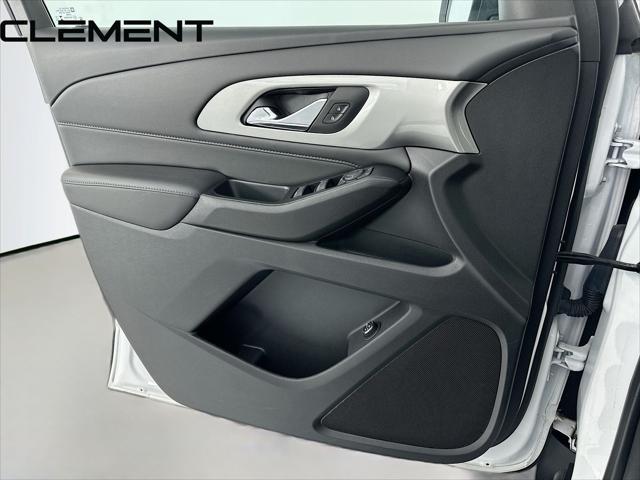 2023 Chevrolet Traverse FWD LT Cloth