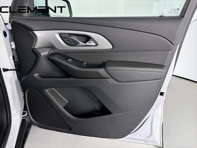 2023 Chevrolet Traverse FWD LT Cloth