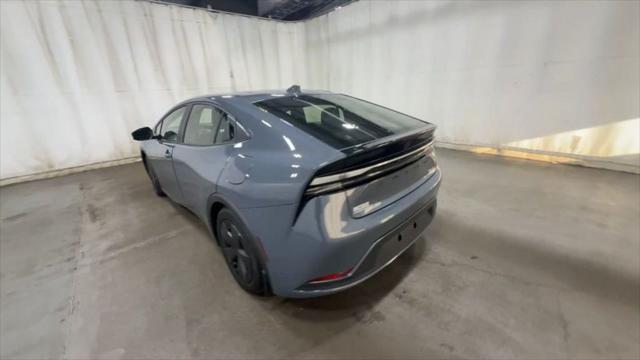 2025 Toyota Prius Plug-In SE