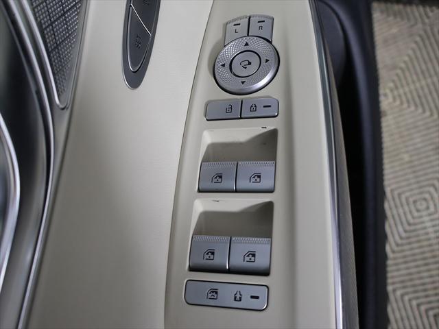 2023 Genesis GV70 2.5T AWD