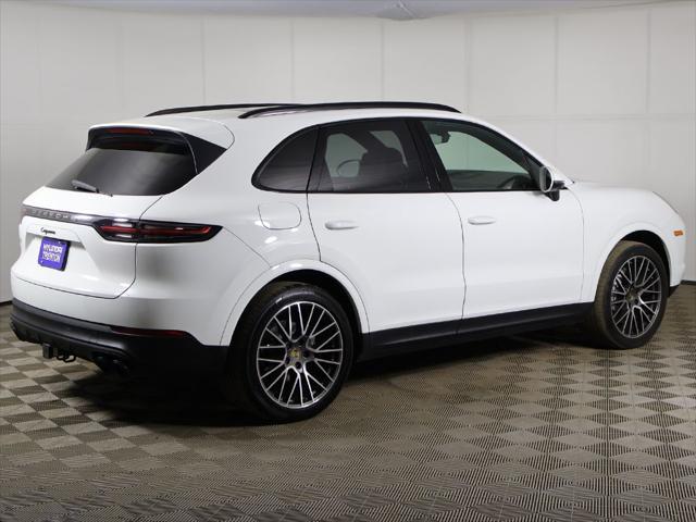 2022 Porsche Cayenne Platinum Edition