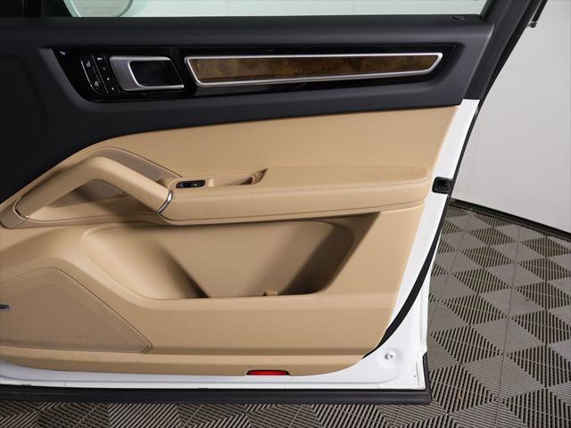 2022 Porsche Cayenne Platinum Edition