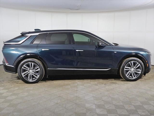 2024 Cadillac iQ Luxury w/1SC
