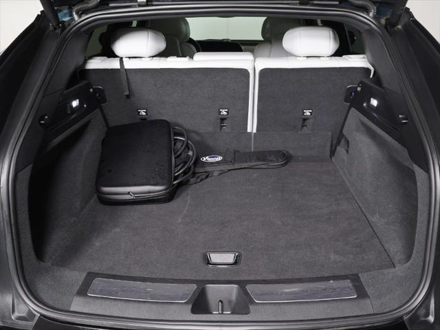 2024 Cadillac iQ Luxury w/1SC