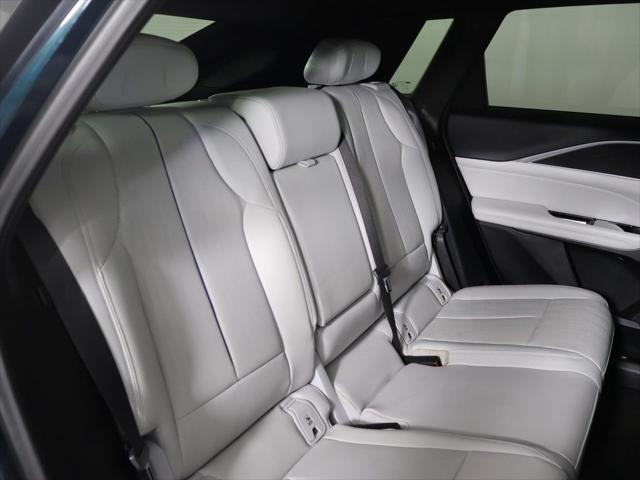 2024 Cadillac iQ Luxury w/1SC