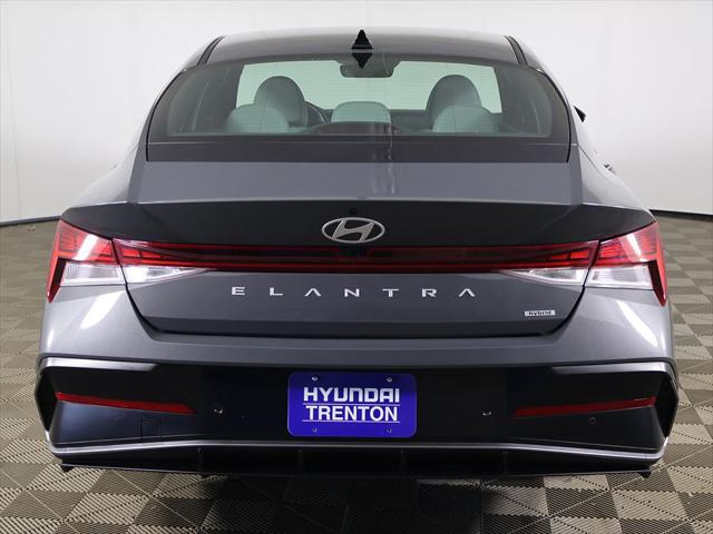 2024 Hyundai Elantra Hybrid Limited