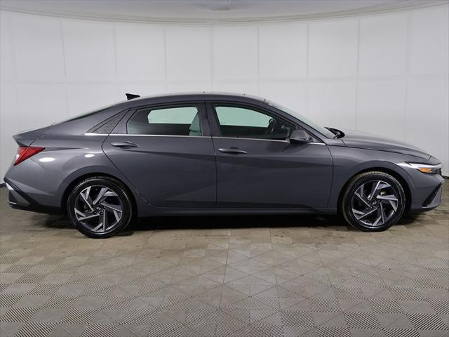 2024 Hyundai Elantra Hybrid Limited