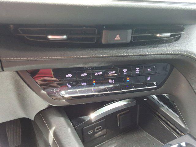 2023 Buick Envision Essence FWD