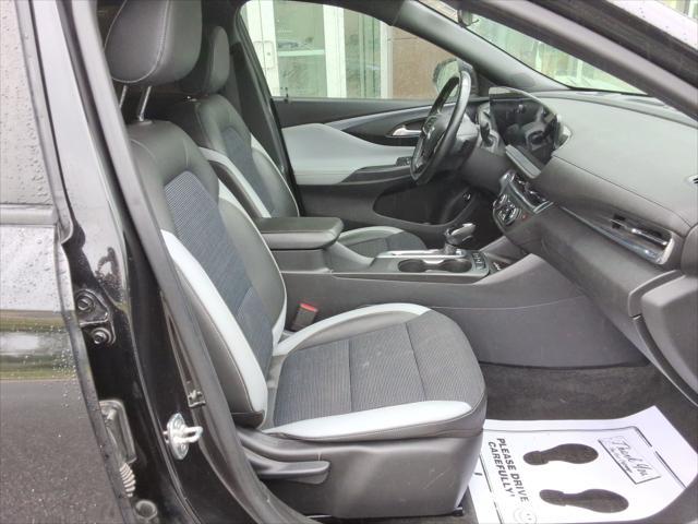 2024 Buick NV Preferred FWD