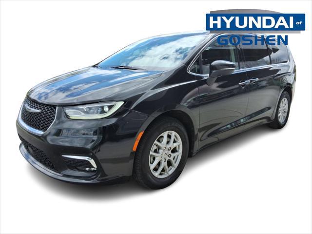2023 Chrysler Pacifica Touring L for sale in GOSHEN, IN