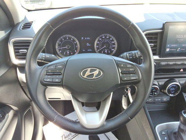 2022 Hyundai Venue SEL