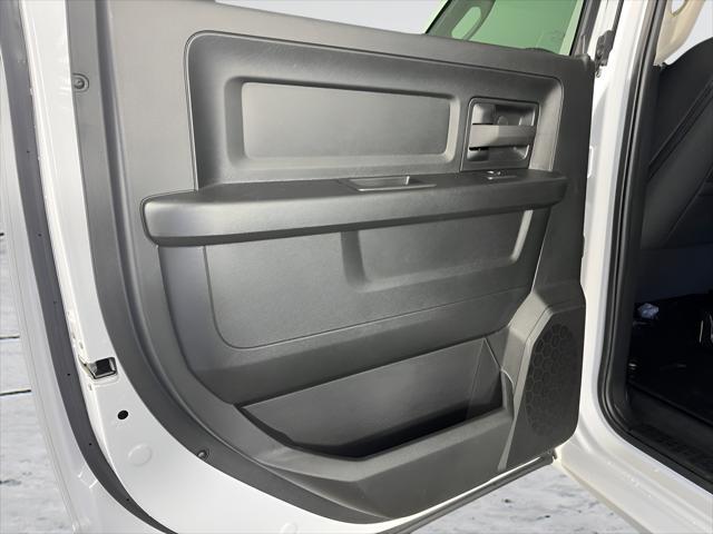 2023 Ram 1500 Classic Tradesman Crew Cab 4x4 5'7" Box