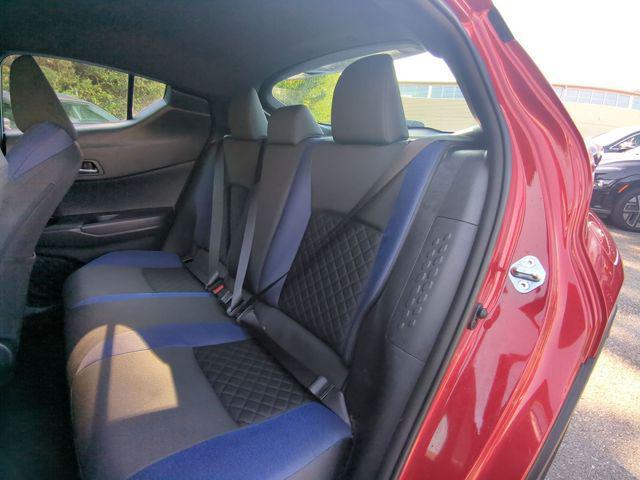 2022 Toyota C-HR XLE