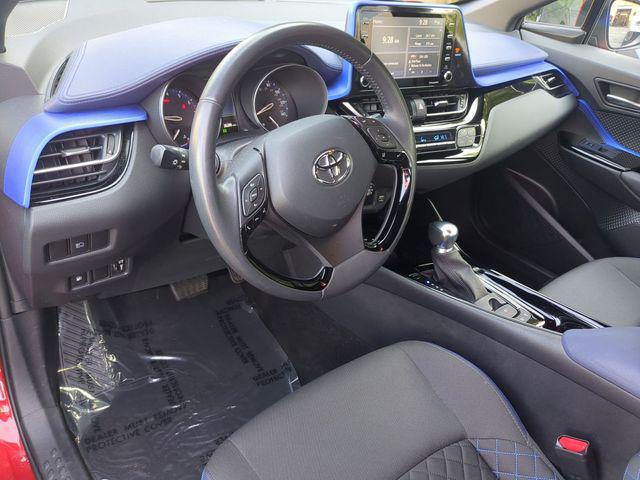 2022 Toyota C-HR XLE