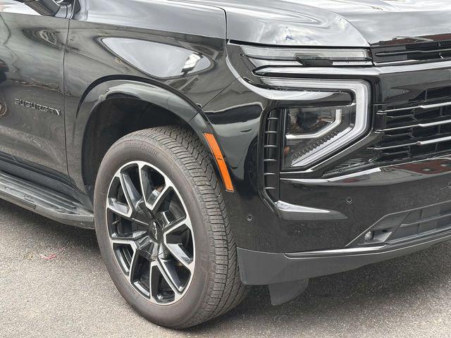 2026 Chevrolet Suburban RST, 4WD