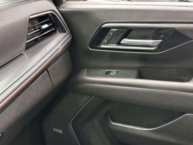 2026 Chevrolet Suburban RST, 4WD