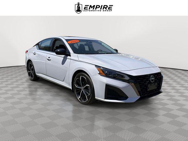 2023 Nissan Altima SR FWD for sale in JAMAICA, NY