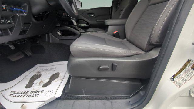 2023 Nissan Frontier Crew Cab SV 4x4