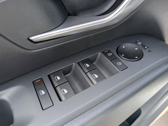 2025 Hyundai Santa Cruz SE